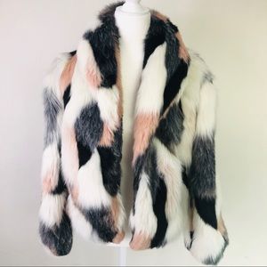 Beautiful white pink black gray fox fur coat 🖤💕